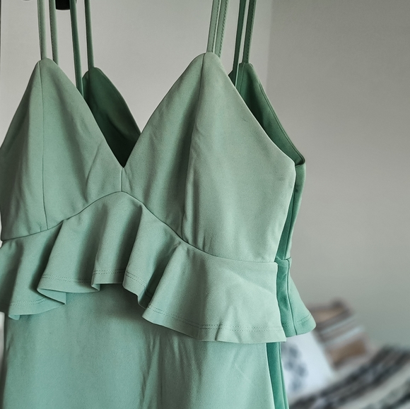 Shein Flounce Ruffle Bodycon Dress - Picture 4 of 4